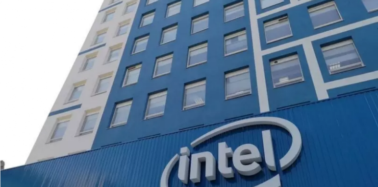Intel преустановява цялата си дейност в Русия